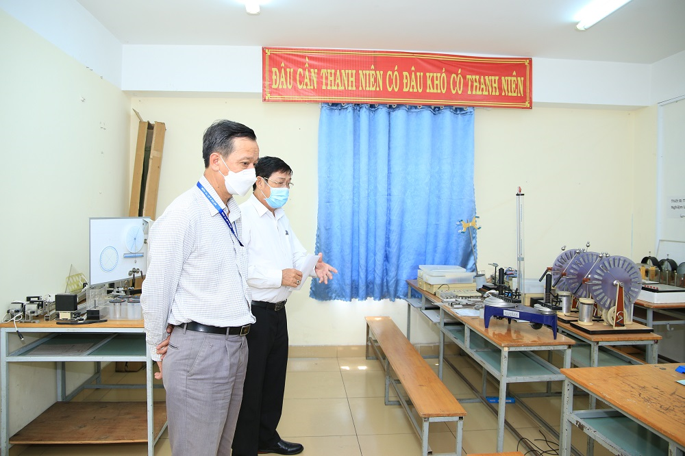 GIOI THIEU CSVC.JPG